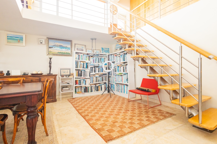 6 Bedroom Property for Sale in Bloubergstrand Western Cape